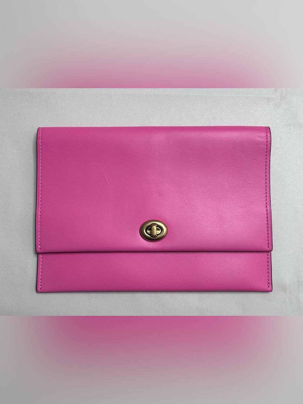 Coach 1941 Glovetanned Leather Pink Clutch